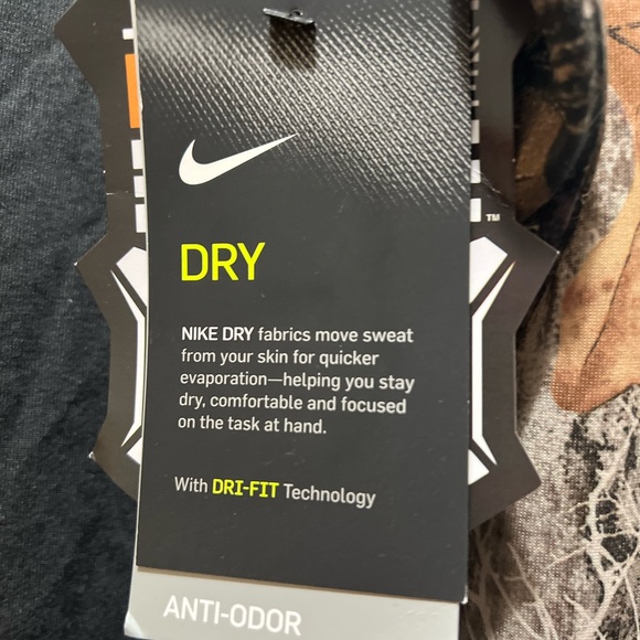 Realtree Nike Grey and Camo Long Sleeve Shirt XL NWT - Picture 3 of 6